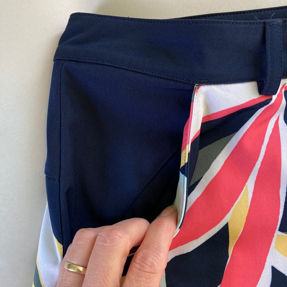 Lady Hagen Traditional Skort Desert Getaway Retro Leaf Dark Navy (Size 16) - Picture 4 of 13